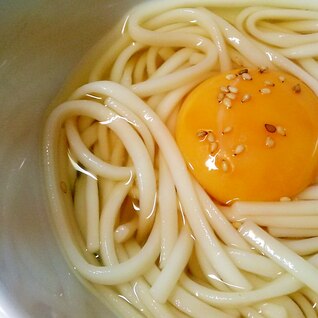 簡単♪子供が喜ぶ☆釜玉うどん♪節約献立☆昼・夜食☆